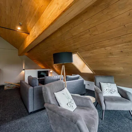 Alpinn Wellness Chalet *