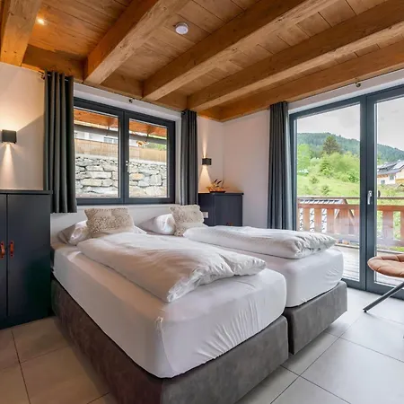 Alpinn Wellness Dağ evi Sankt Margarethen im Lungau