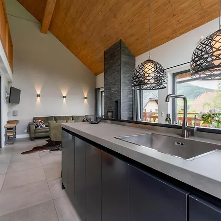 Alpinn Wellness Chalet *